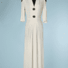 na8912-Robe-longue-1940-en-crêpe-blanc-broderies-vertes-et-sur-épaules-boutons-brodés-t34-01