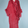 na8936-Déshabillé-1920-en-velours-côtelé-rose-et-plumes-dautruche-roses-frisées-t40-01