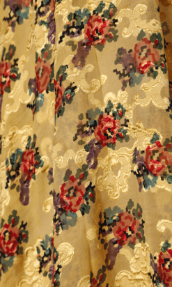 nA8380-Poncho-1920-liberty-soie-Jacquar-et-imprimé-fleurs-01