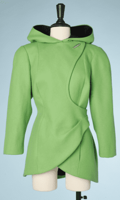 A9853-Veste-en-lainage-vert-avec-capuche-Thierry-Mugler-t42-01