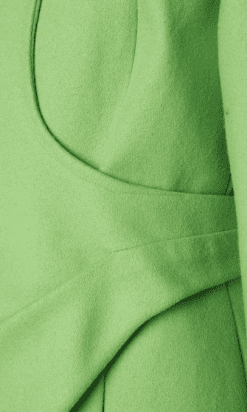 A9853-Veste-en-lainage-vert-avec-capuche-Thierry-Mugler-t42-01