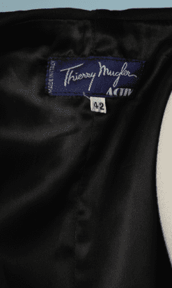 A9853-Veste-en-lainage-vert-avec-capuche-Thierry-Mugler-t42-01