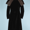 B0161-Manteau-1930-en-velours-noir-large-col-en-fourrure-marron-t34-01