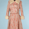 B0172-Tailleur-Robe-et-veste-1960-jacquard-orange-et-or-Michael-Novarese-t38-40-01
