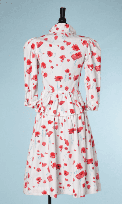 B0210-Tailleur-Saint-Laurent-en-coton-blanc-imprimé-de-coquelicots-t36-01