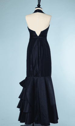 B0211-Robe-longue-1980-Pierre-Cardin-en-soie-marine-avec-broche-en-strass-t34-01