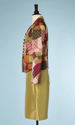 B0215-Tailleur-en-soie-Christian-Lcroix-Veste-matellasée-à-basque-et-jupe-droite-en-soie-jaune-t38-01