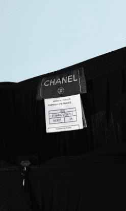 B0237-Jupe-Chanel-en-mousseline-plissée-noire-38-01