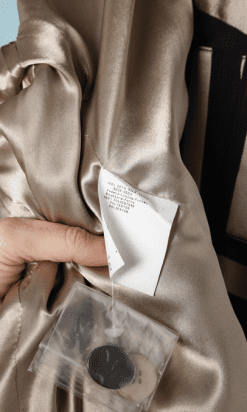 B0241-Tailleur-Robe-et-Veste-Armani-en-soie-rayures-mordoré-et-noires-t36-01