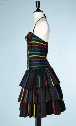 B0255-Ensemble-Robe-en-faille-noire-imprimé-de-rubans-de-couleurs-et-Veste-en-velours-noir-Popy-Moreni-t38-07