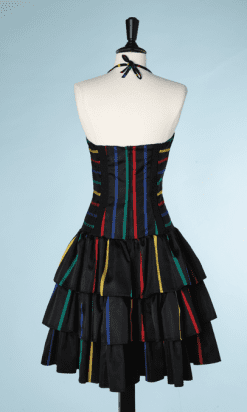 B0255-Ensemble-Robe-en-faille-noire-imprimé-de-rubans-de-couleurs-et-Veste-en-velours-noir-Popy-Moreni-t38-07