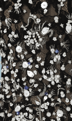 B0267-Robe-en-dentelle-noire-brodée-de-perles-et-paillettes-blanches-Oscar-de-La-Renta-t40-01
