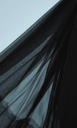 B0269-Robe-1950-en-mousseline-noire-jupe-plissée-manches-courtes-t34-02.