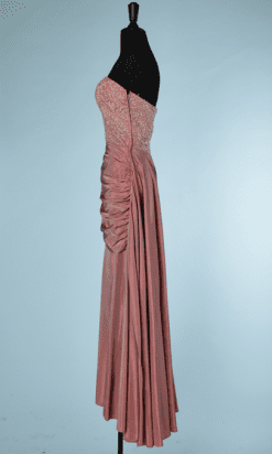 B0410-Robe-longue-1950-en-faille-de-soie-rose-changeant-haut-pailletée-t34-01