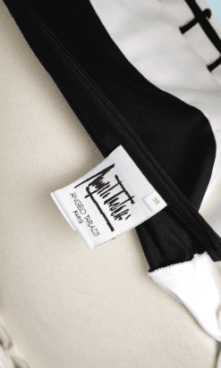 B0434-Robe-noir-et-blanche-en-coton-oeillets-côtés-lacets-Angelo-Tarlazzi-T3436-004