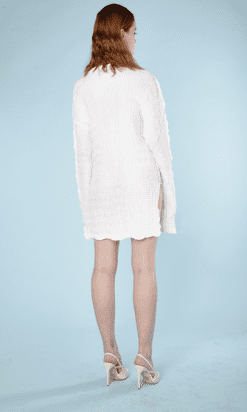 B0458-Veste-entièrement-plissé-blanche-Issey-Miyake-T42-001