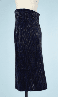 B0679-Jupe-en-velours-bleu-nuit-brodée-de-perles-Versace-T36-38 01