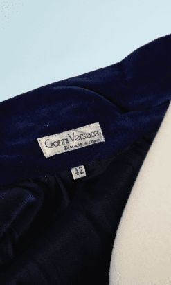 B0679-Jupe-en-velours-bleu-nuit-brodée-de-perles-Versace-T36-38 01