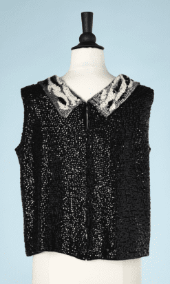 B0699-Pull-1950-en-lainage-noir-pailleté-col-pailleté-blanc-or-argent-T48-001