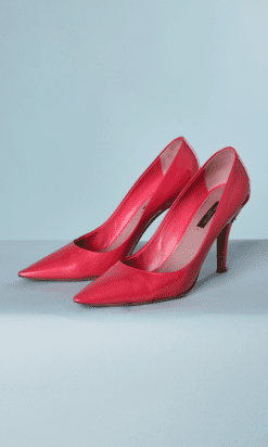 B2087-Paire-descarpin-vernis-rose-Louis-Vuitton-T37.5-03