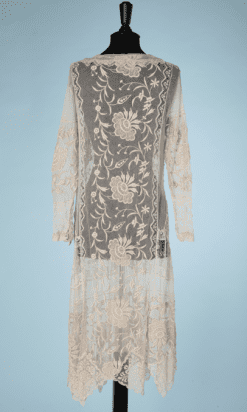 A9516-Robe-1920-en-tulle-brodé-et-filet-brodé-manches-longues-t40-42-01