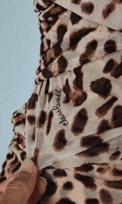 B1035-Robe-Roberto-Cavalli-en-mousseline-imprimé-léopard-t36-01