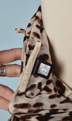B1035-Robe-Roberto-Cavalli-en-mousseline-imprimé-léopard-t36-01