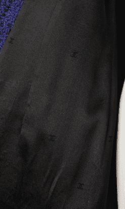 B1289-Veste-Chanel-en-lainage-bouclette-bleue-roi-t36-01