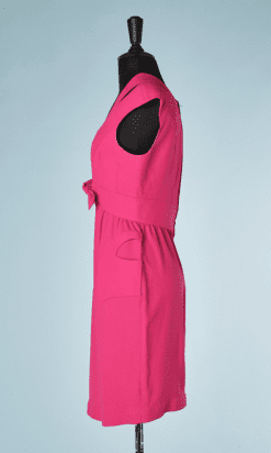 B1671-Robe-Mugler-fuschia-t38-01