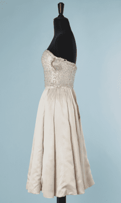 B1686-Robe-en-soie-ivoire-pailleté-irisé-T34-01