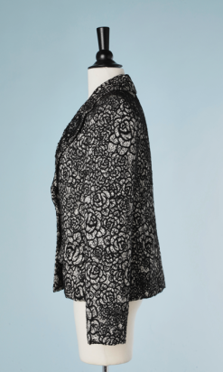 B1692-Veste-en-laiange-façon-dentelle-col-perlé-André-Laug-T40-01