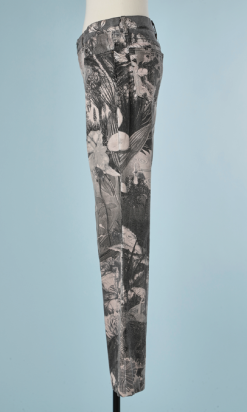 B1710-Jean-en-toile-gris-et-blanc-imprimé-pailleté-Roberto-Cavalli-T40-01