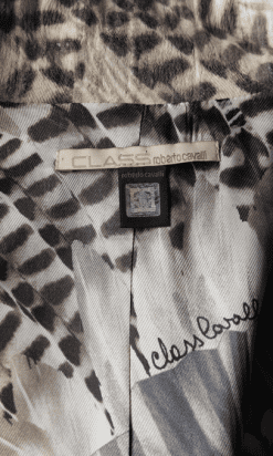 B1731-Veste-Roberto-Cavalli-en-lainage-imprimé-bas-de-manches-T42-01.