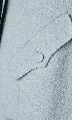 B1739-Tailleur-Chanel-en-lainage-bouclette-bleu-ciel-T40-01