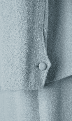 B1739-Tailleur-Chanel-en-lainage-bouclette-bleu-ciel-T40-01