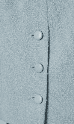 B1739-Tailleur-Chanel-en-lainage-bouclette-bleu-ciel-T40-01