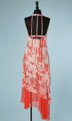 B2149-Robe-asymétrique-en-mousseline-blanche-rose-rouge-Mugler-T38-01