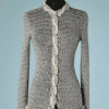 B2153-Long-gilet-en-maille-lurex-argenté-cousu-de-perles-blanches-et-argentées-Loris-Azzaro-t34-01