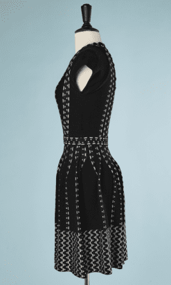 B2177-Robe-courte-en-maille-stretch-noire-et-blanche-Missoni-t36-38-01