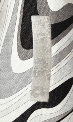 B2243-Manteau-en-piqué-de-coton-imprimé-et-liseré-argent-Emilio-Pucci-T42-01