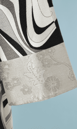 B2243-Manteau-en-piqué-de-coton-imprimé-et-liseré-argent-Emilio-Pucci-T42-01