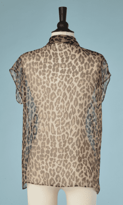 B2306-Chemisier-sans-manches-en-mousseline-imprimé-panthère-T42-44-01