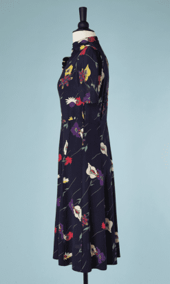 B2343-Robe-1930-en-crêpe-marine-imprimé-de-fleurs-T36-01