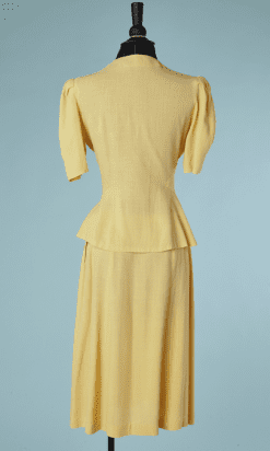 B2360-Tailleur-1940-en-coton-jaune-01