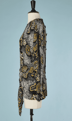 B2375-Haut-1940-en-rayonne-noir-imprimé-jaune-T40-01