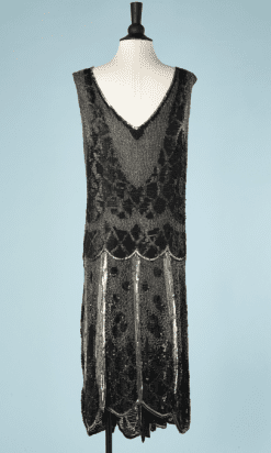 B2550-Robe-1925-en-voile-de-coton-noir-brodée-de-perles-et-paillettes-T44-01