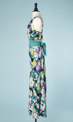 B2582-Robe-longue-1930-soie-imprimé-grandes-fleurs-vertes-mauves-bleu-anis-blanc-T38-01
