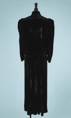 B2613-Tailleur-robe-et-veste-en-velour-noir-brodé-de-paillettes-couleurs-T3840-01