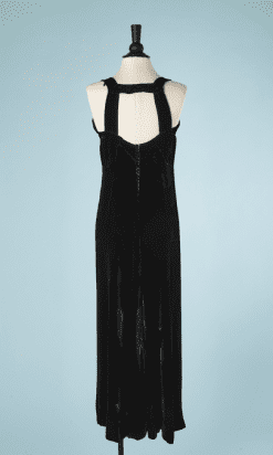B2613-Tailleur-robe-et-veste-en-velour-noir-brodé-de-paillettes-couleurs-T3840-01