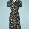 B2629-Robe-193040-en-rayonne-noire-imprimé-éventails-et-masques-T34-01